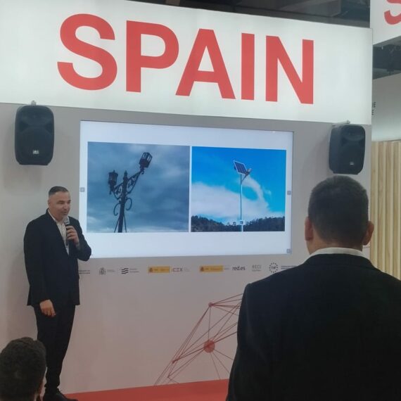 ekiona iluminacion solar network