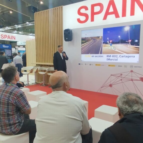 ekiona iluminacion solar network