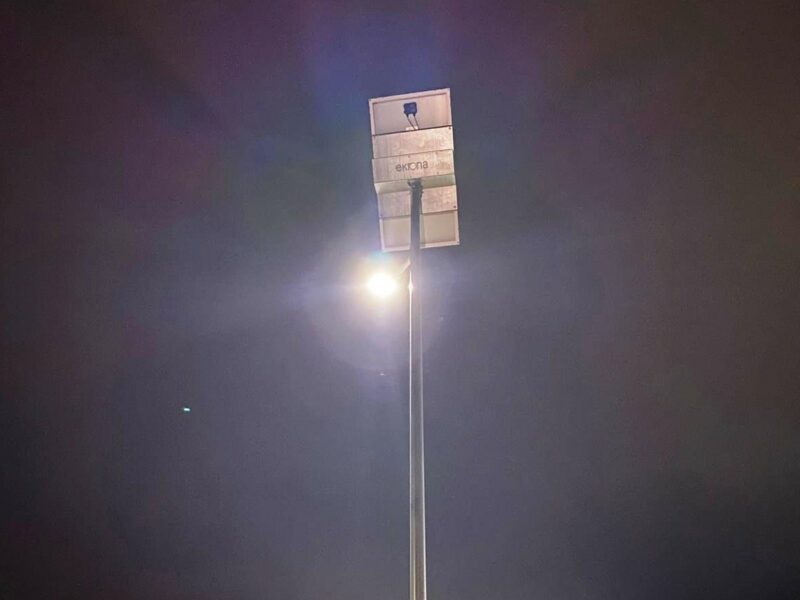 farolas solares cortes