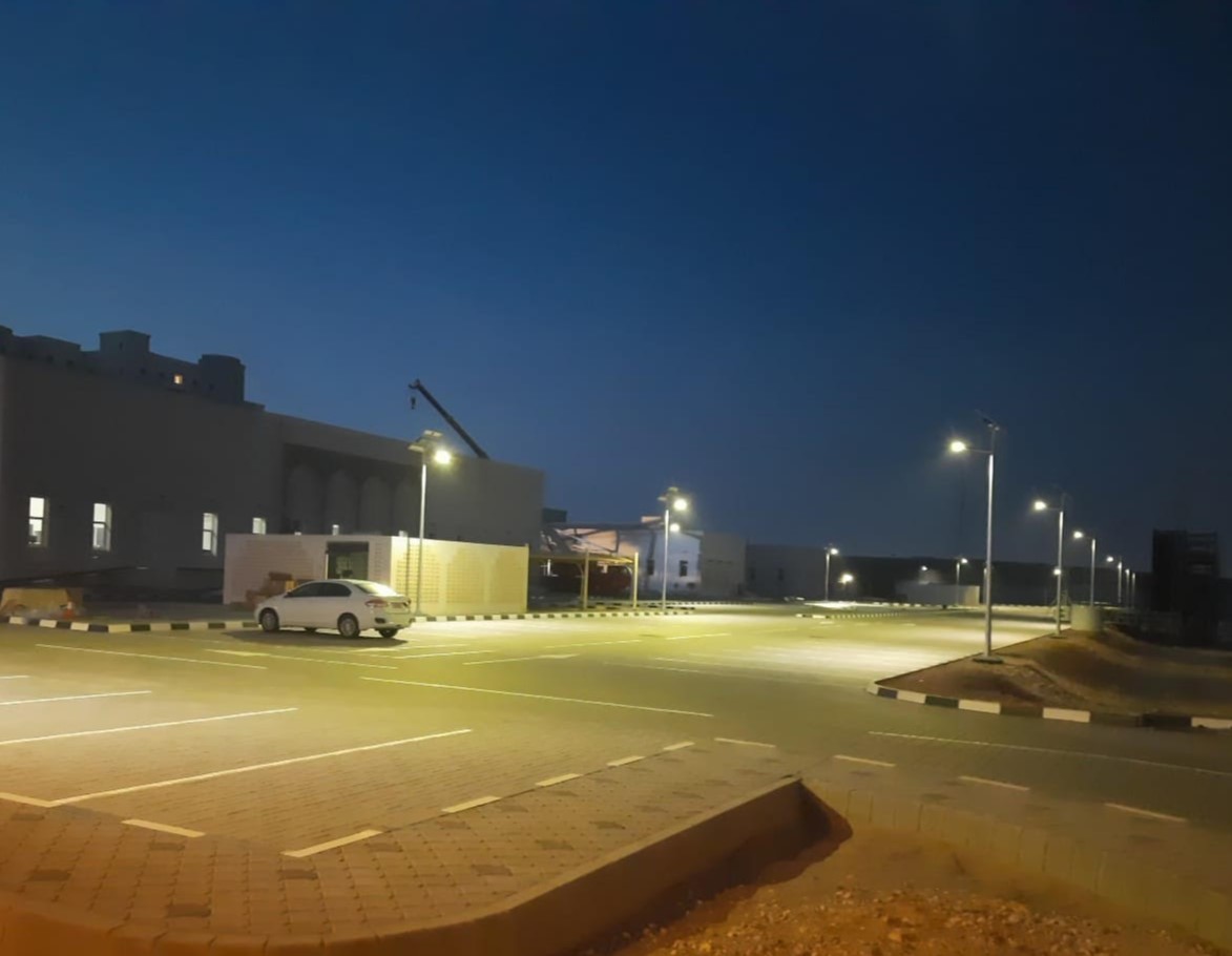 farolas qaboos university ekiona